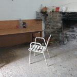 Interior, chimenea.